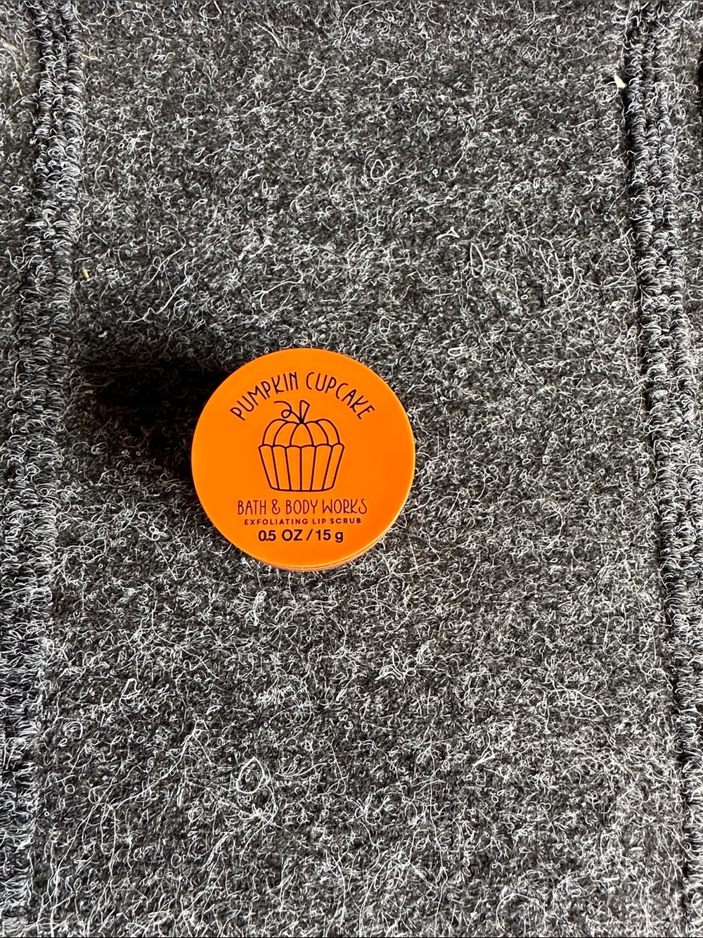 Bath & Body Works Pumpkin Cupcake Exfoliating Lip Scrub